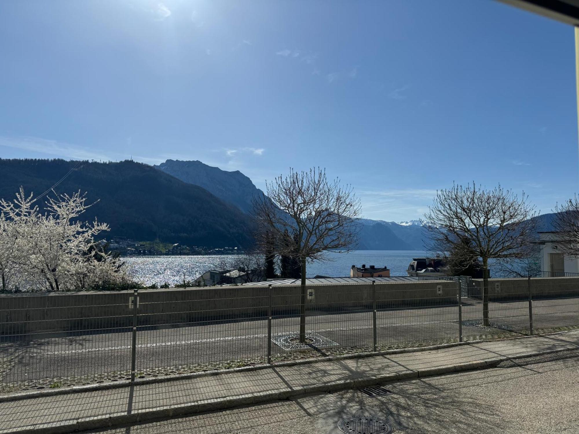 Seepanorama An Der Esplanade 1 Gmunden Ngoại thất bức ảnh